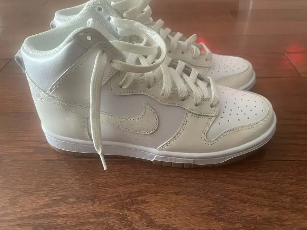Nike Dunk High Summit White Sail Gum Sole Women’s 8 NWOT Clean Minimal Y2K